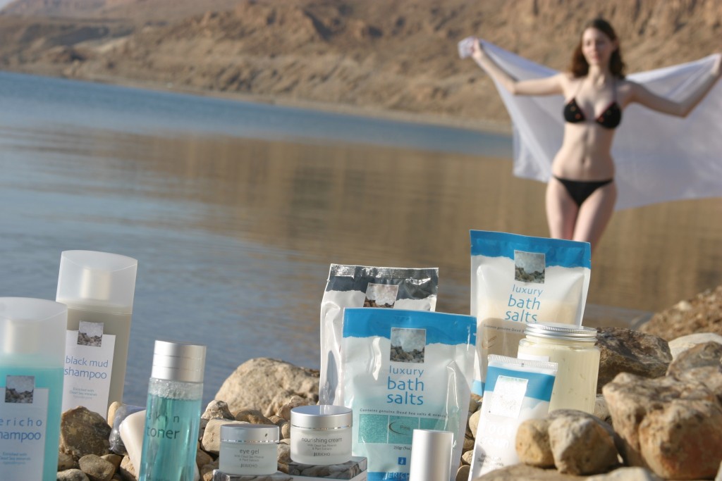 How Does Dead Sea Salt Help Skin